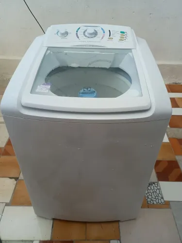 Vendo máquina de lavar roupa Eletrolux 12kg
