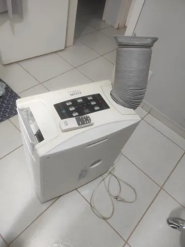 Ar condicionado portátil Elgin 9000 BTUs 220v