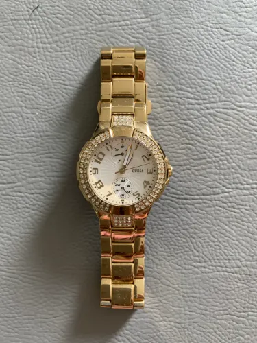Relógio Guess com pedras