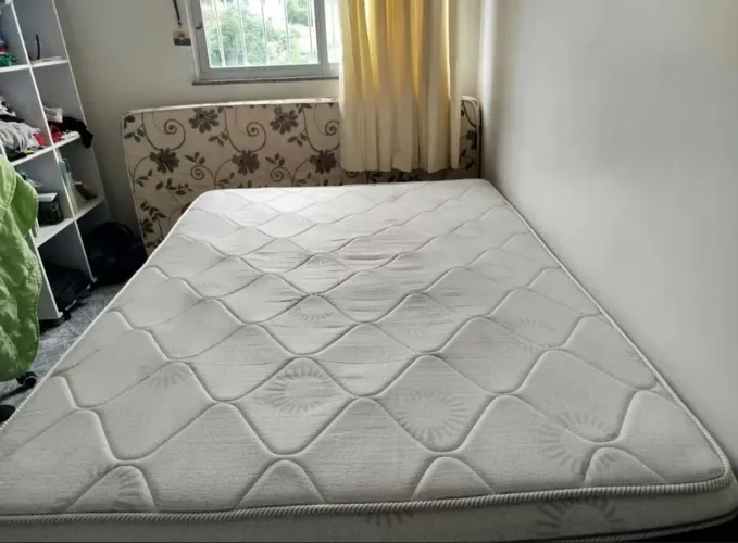 Cama box, colchão excelente!
