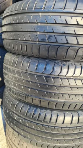 Pneus Aro 18" SUV 215/55 R18 99W