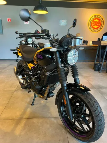 Guerrilla 450 amarela