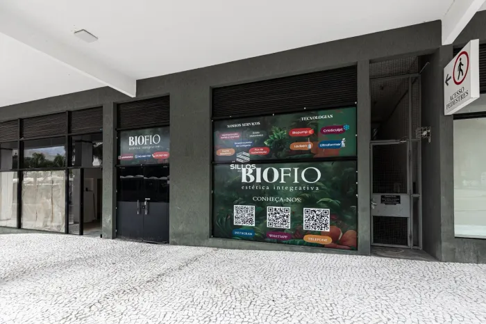 Loja comercial com 55 m² à venda no Cabral em Curitiba