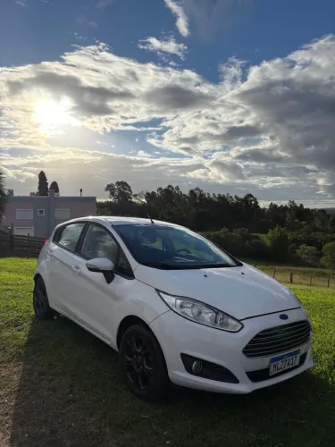 Ford Fiesta 1.6 16V Flex Mec. 5P 2015