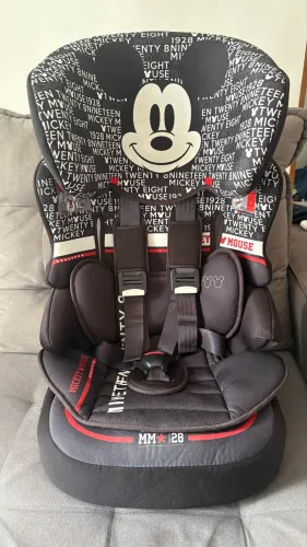 Vendo cadeirinha para carro
