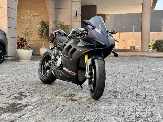 Ducati Panigale V4 S 2021