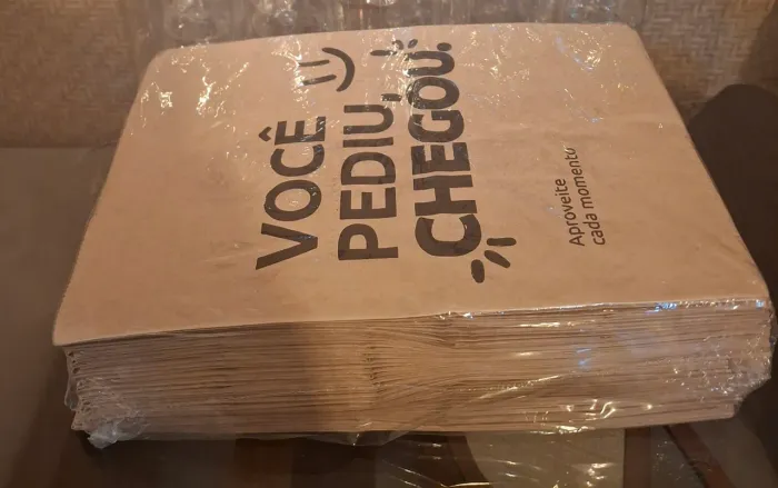 Vendo pacote fechado com 48 unidades de Saco para Delivery.