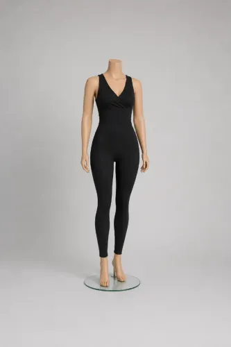 Macacão fitness feminino preto