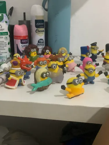 Coleção toda com 52 minions