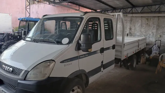 Vendo caminhão Iveco Ano 20148