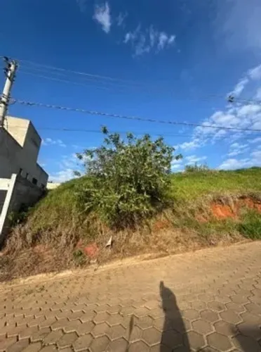 Lote 698m² à venda em Viçosa - Júlia Molla - R$ 180 mil