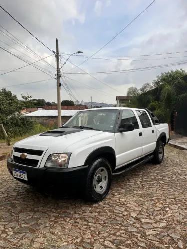 Chevrolet S10 P-up Colina 2.8 TDI 4x2/4x4 CD Dies. 2011