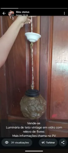 Luminária lustre vintage em vidro alto Relevo em Flores