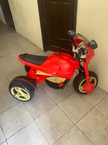 Triciclo a bateria negociável