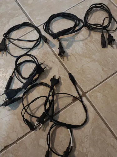 Lote Com Cabos De Força Tipo Oitinho (PS2/PS3/PS4/TVs/Impressoras)