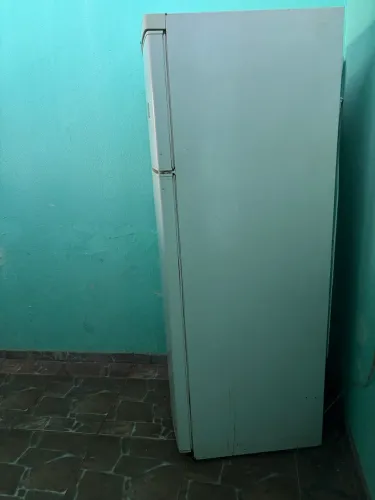 Vendo geladeira Funcionando !