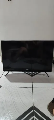 Televisão Samsung 32 polegadas, não é smart.