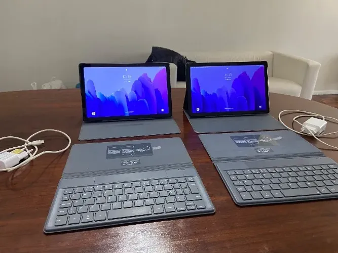 2 Tablets Samsung A7