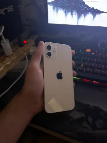 Vendo IPhone 12 (leia a descrição)
