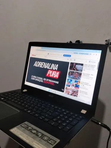 Notebook ACER. DDR4. 15 polegadas. 8 GB de memória HD de 1 TERA. Funcionando.