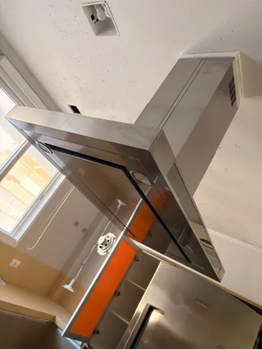 endo Coifa Brastemp Gourmet em inox, ideal para cozinhas planejadas e ambientes
