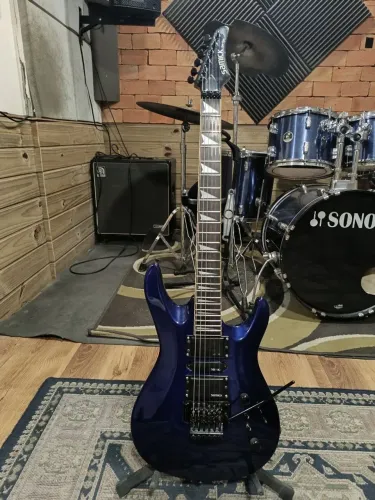 Samick Superstrato Artist Series