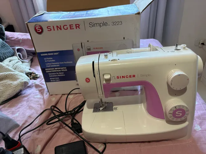 Máquina singer 3223 rosa
