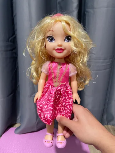 Boneca da princesa Aurora importada