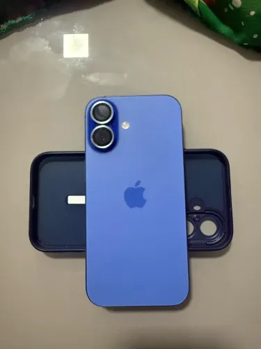 iPhone 16