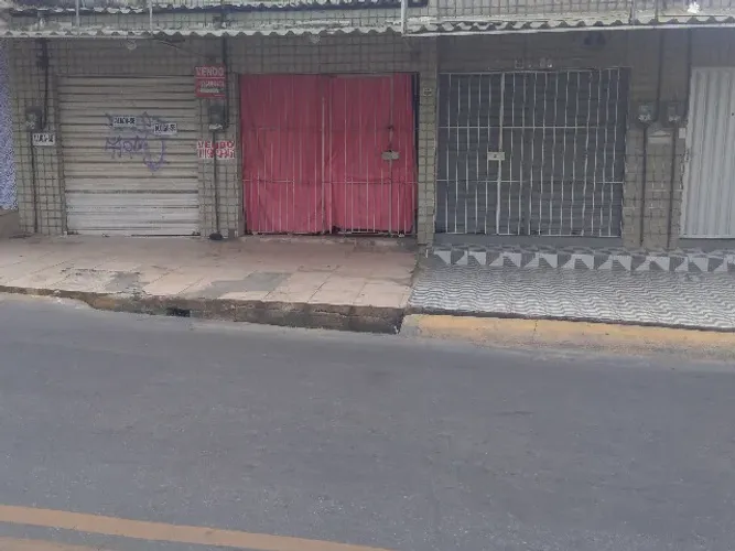 Casa Olinda - Rio Doce em plena avenida e ainda com ponto comercial.