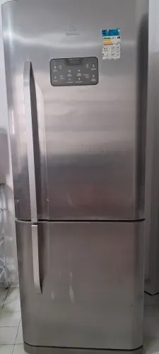 Geladeira eletrolux inverse,conservada
