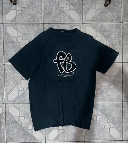 Camiseta Fubu