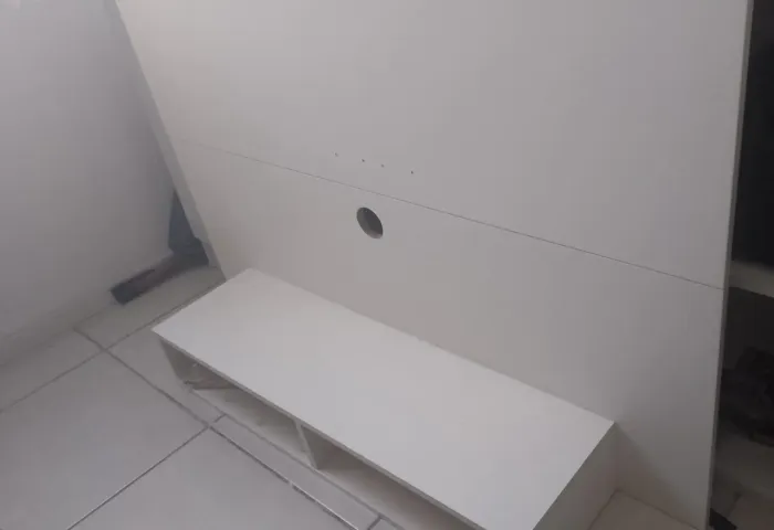 PAINEL BRANCO PARA TV Já com suporte para tv
