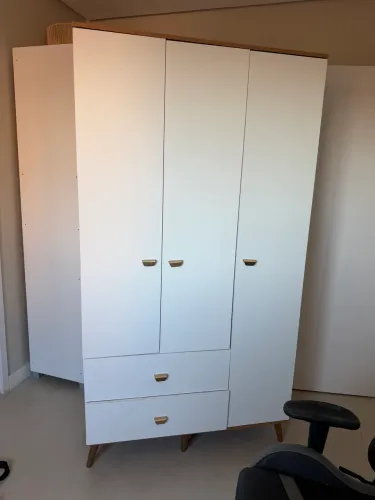 Guarda roupa infantil 