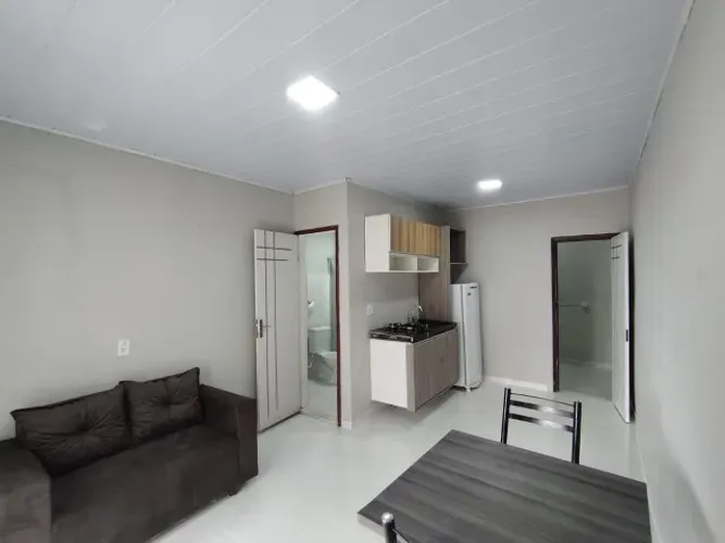 Apt. Mobiliado de 1 quarto, incluso água no parque 10 de novembro