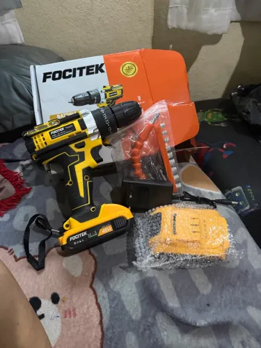 Vendo furadeira parafusadeira nova