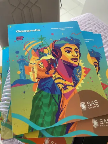 Livro SAS Ensino Médio - Geografia - Ótimo Estado - Sociedade, economia e cultura