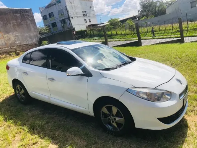 Renault Fluence Sed. Dynamique 2.0 16V Flex Mec. 2013