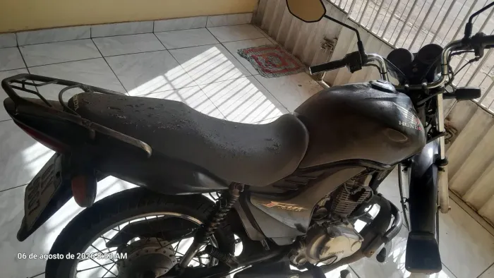Vende-se moto Honda CG 125 ES ano 2011