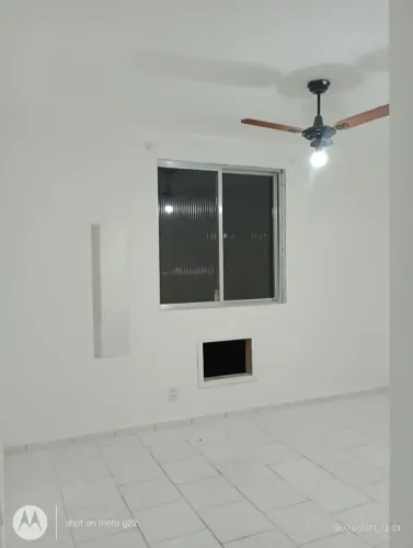 Aluga-se Apto de 2 Quartos no Parque Beira Mar (Com Elevador)!