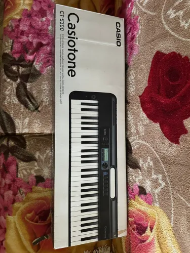    Teclado Casio CT-S300 com Fonte - Pouco Uso