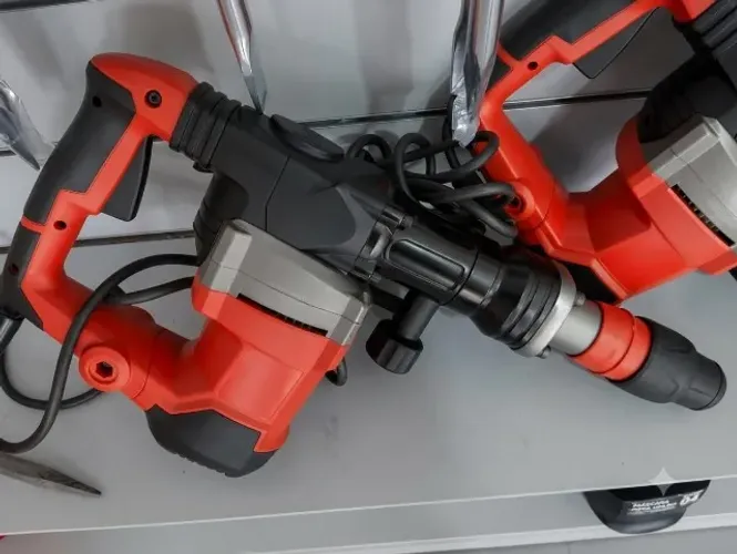 Rompedor 10KG 220V (PRA ALUGAR VALOR ENVIADO PELO WHATSAPP)