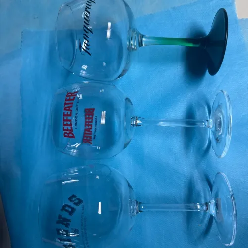 Kit 3 tacas whisky Gin Tanqueray/Beefeater/friends