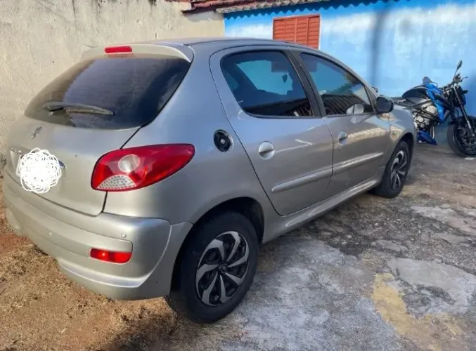 Peugeot 207 SW XR 1.4 Flex 8V 5P 2012