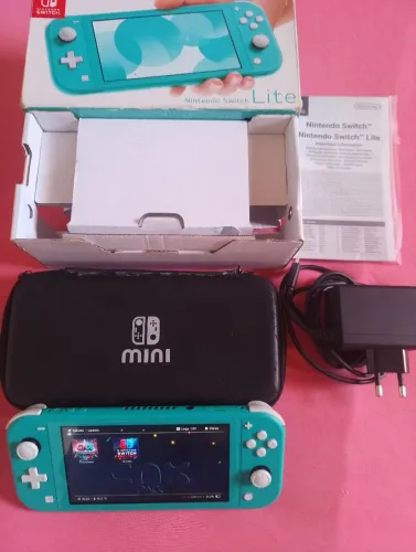 Nintendo Switch Lite destravado 120 Giga + 32giga interno