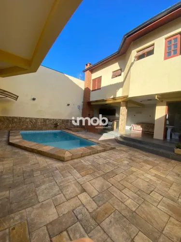 Casa Sobrado à Venda Centro Votorantim SP