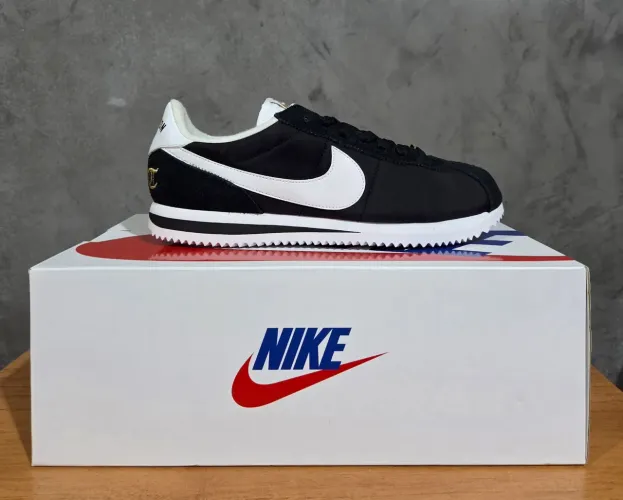 Tênis Nike Cortez Compton