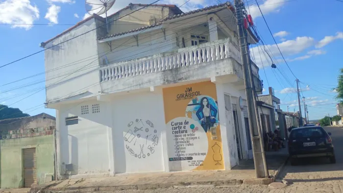 Linda casa para morar e trabalhar
