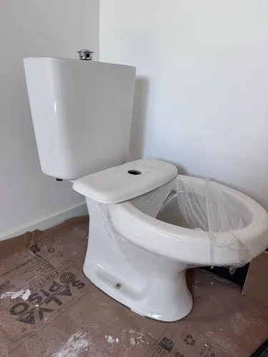 vaso sanitário deca completo bacia + caixa acoplada novo