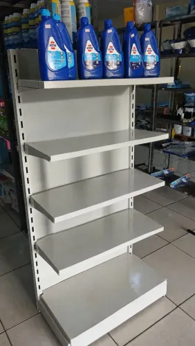 Prateleira comercial